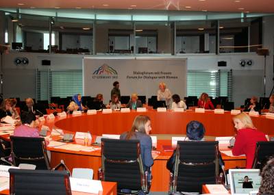 Staatsministerin Prof. Dr. Maria Bhmer erffnet den G7-Frauendialog im Bundeskanzleramt - Staatsministerin Prof. Dr. Maria Böhmer eröffnet den G7-Frauendialog im Bundeskanzleramt